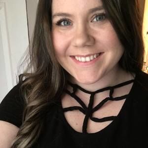 Meet your Posher, Courtney